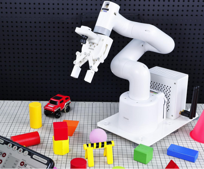 Yahboom Jetson Nano 4GB - Колаборативна робототехнічна рука